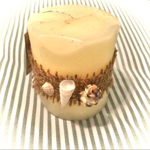 Scented Candle with Sea Shell Decoration